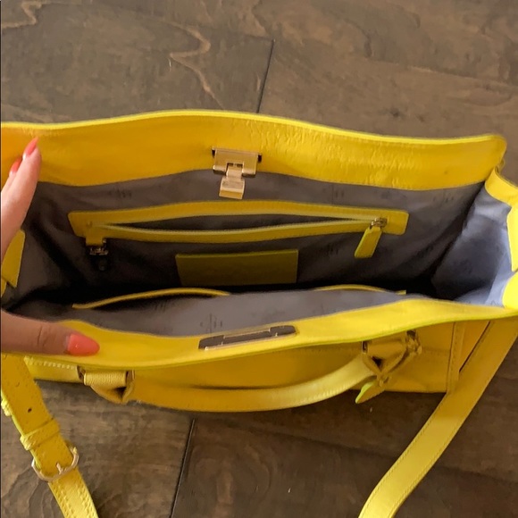 Cole Haag Satchel with crossbody strap - Picture 2 of 7